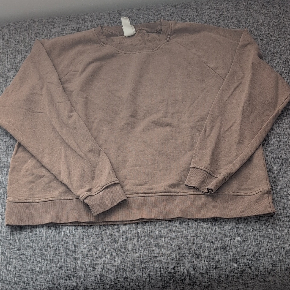 H&M Women's Brown Crewneck Sweatshirt